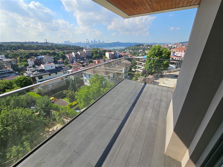 Balkon deck kaplaması.