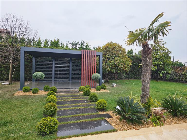 villa pergola açık alan.